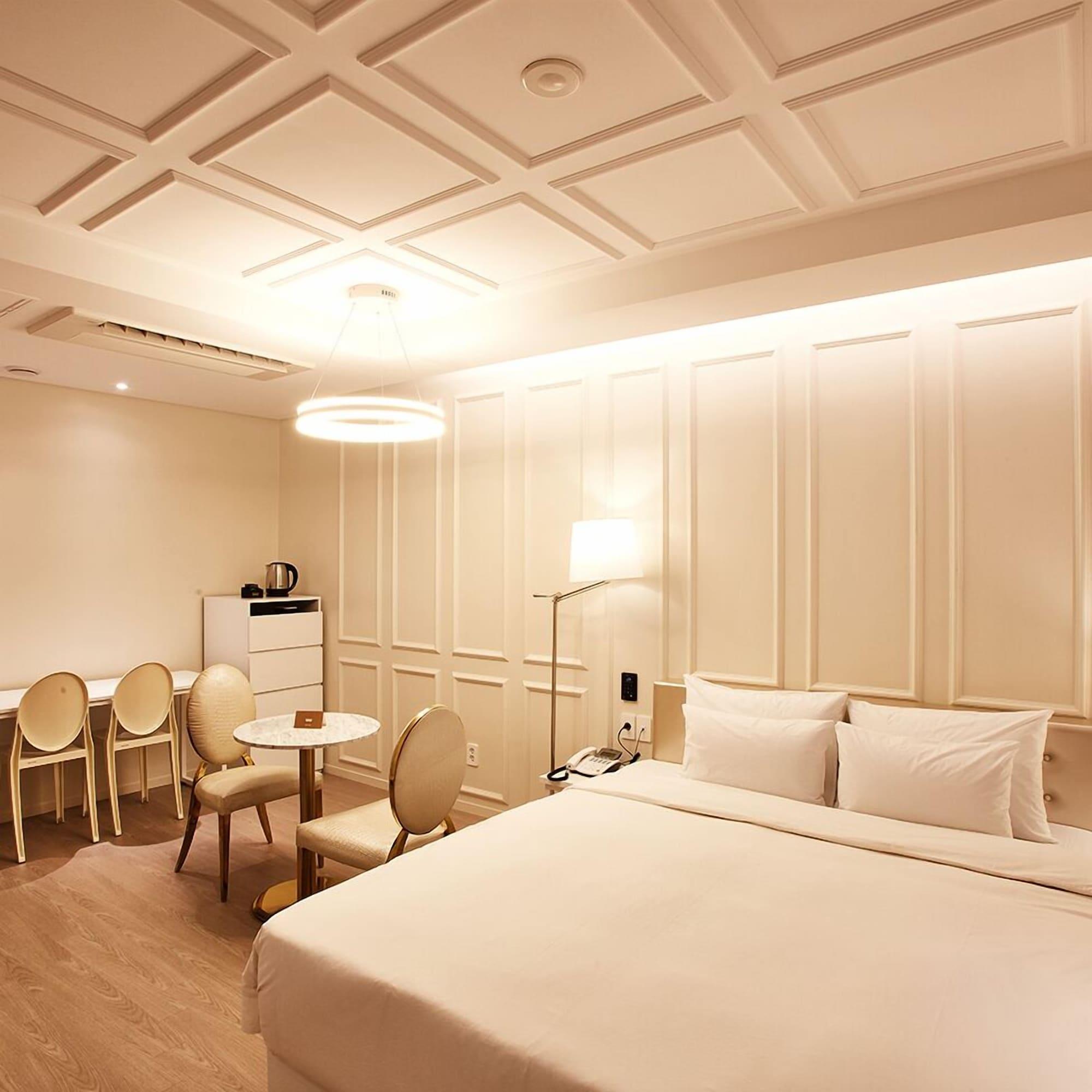 Hotel Wanted Incheon Exterior photo